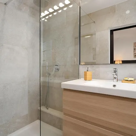 בית נופש Deluxe Perla *