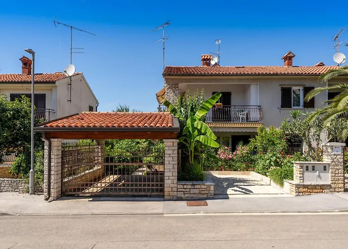 Vikendica Deluxe Perla *